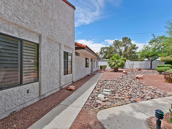 3rd image of 4521 Madreperla St