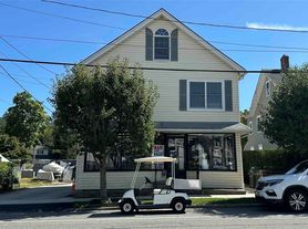 51 South St, Oyster Bay, NY