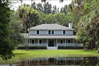 3rd image of 4927 Flora Dr