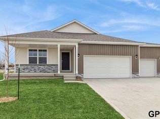 8509 S 184th Ter, Omaha, NE 68136