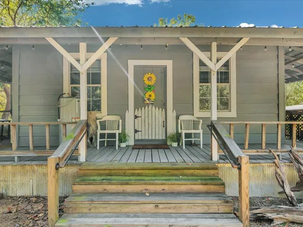 757 Private Road 8530, Broaddus, TX 75929