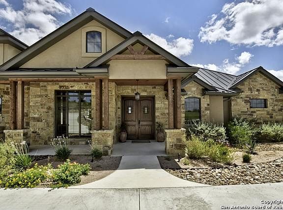 3rd image of 22702 Homestead Mesa