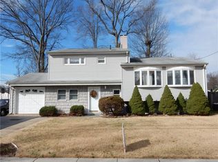 262 Cypress Dr, Colonia, NJ 07067