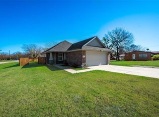 401 Sante Fe St, Alvarado, TX 76009