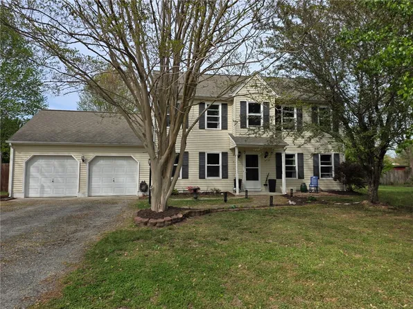 6781 Amanda Ct, Gloucester, VA 23061
