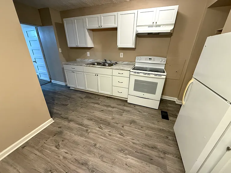 1120 Putnam St #1 — Photo 7