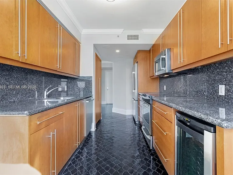 701 Brickell Key Blvd #2103 — Photo 17