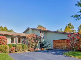 8 Coral Reef Ct, Grayslake, IL 60030