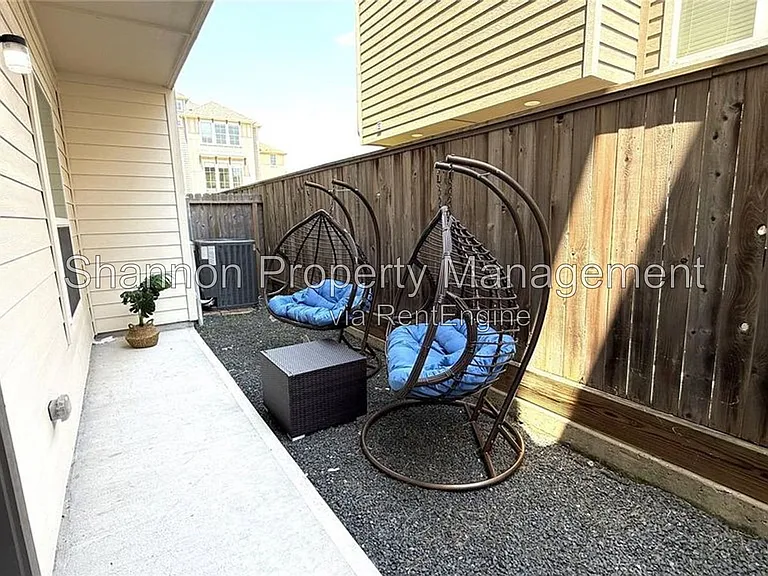 10926 Brookeshire Chase Ln — Photo 16