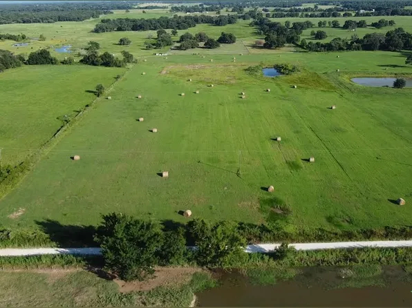 368 County Road 330, Rosebud, TX 76570