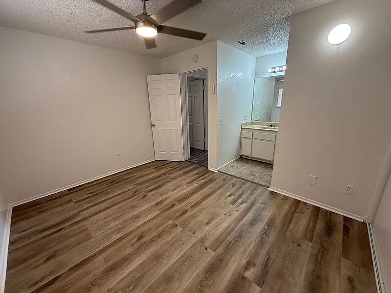 13191 Kiowa Rd — Photo 46
