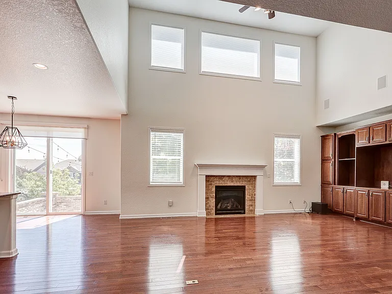 10732 Hillsboro Cir — Photo 15