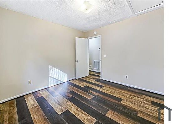 1st image of 4102 Hawthorne Cir SE Unit A