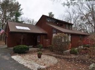 2 Lansing Dr, Salem, NH 03079