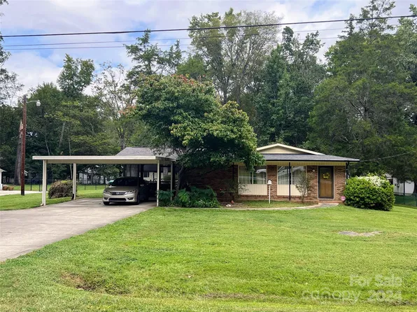 405 Parallel Dr, Harrisburg, NC 28075