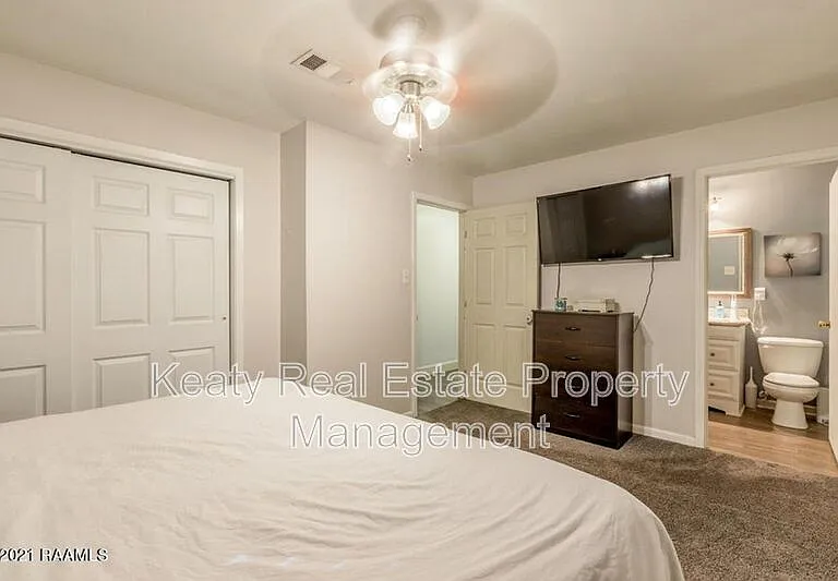 214 Dover Dr — Photo 7