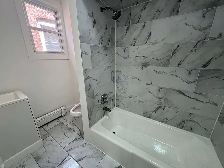 596 River St #6 — Photo 2