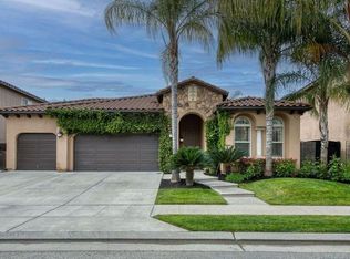 1295 E Via Marbella Dr, Fresno, CA