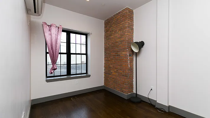 Rented by Nooklyn NYC LLC | media 13