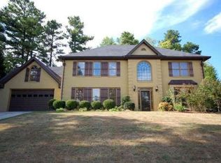 6709 Holiday Point, Buford, GA 30518