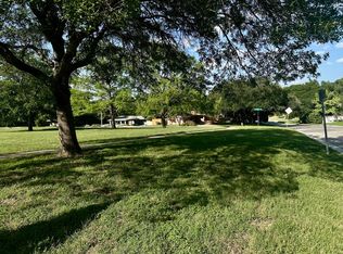 1613 Versailles Rd, Fort Worth, TX 76116