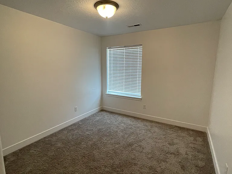 4772 E Silver Ridge Rd — Photo 19