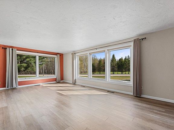 2nd image of 4482 Forest Rd