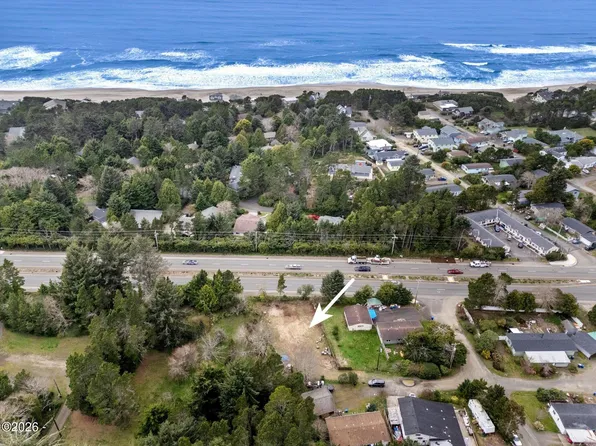4400 Gary St, Depoe Bay, OR 97341