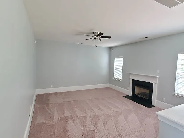 1921 Lexington Ave — Photo 10