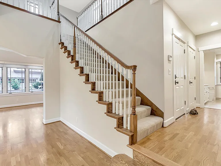121 Boyer Ln — Photo 22