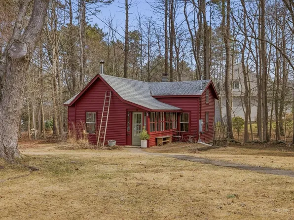 24 Newson Avenue, Kittery, ME 03904