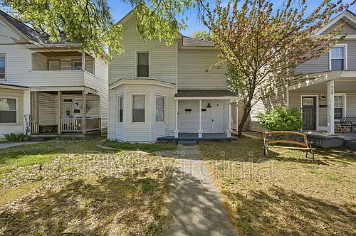 742 Mount Vernon Ave #B Photo 1