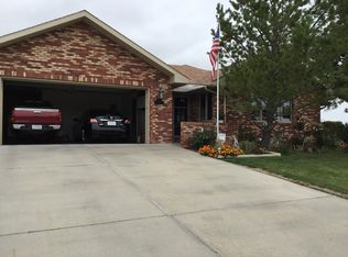 2885 Clubhouse Dr, Gering, NE 69341