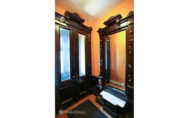 Rented by Douglas Elliman | media 16