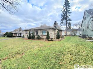 68 Chestnut St, Jamestown, NY 14701