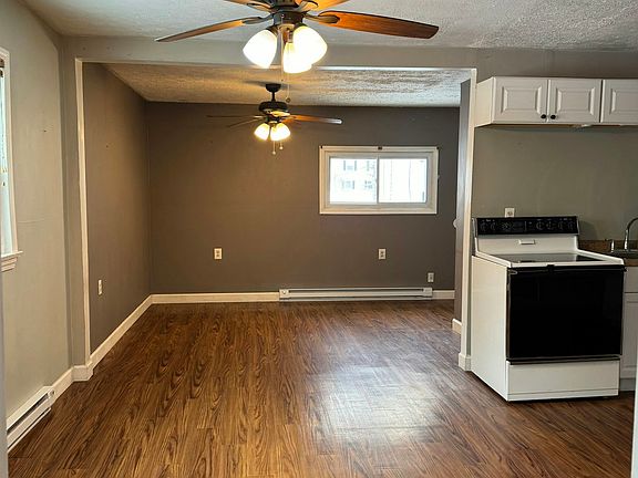 Kitchen/dining/living room