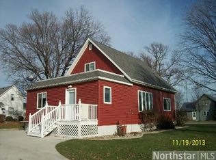 401 Park St N, Fairfax, MN 55332