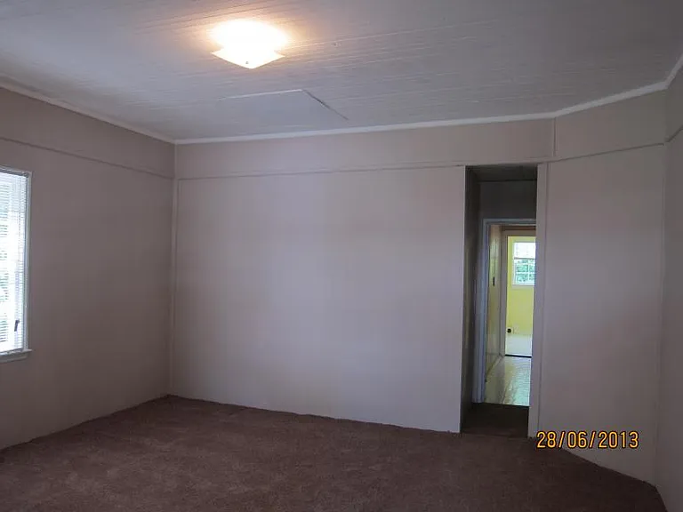 372 Oliver St — Photo 5