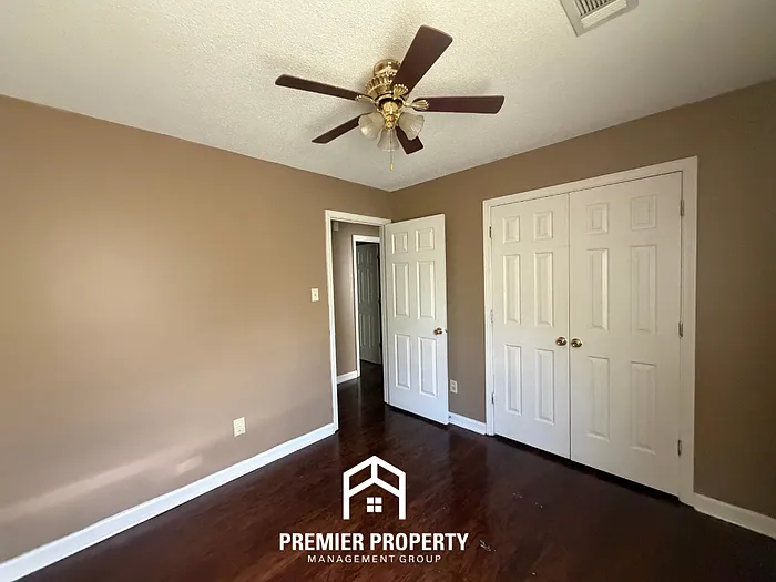 3755 Clarion Dr — Photo 13