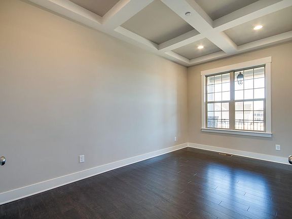 4th image of 211 S Malayna Dr Lot 136