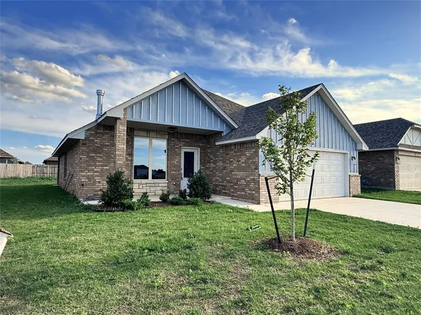 9340 NW 143rd St, Yukon, OK 73099