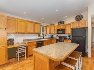 114 4th St SW, New Prague, MN 56071