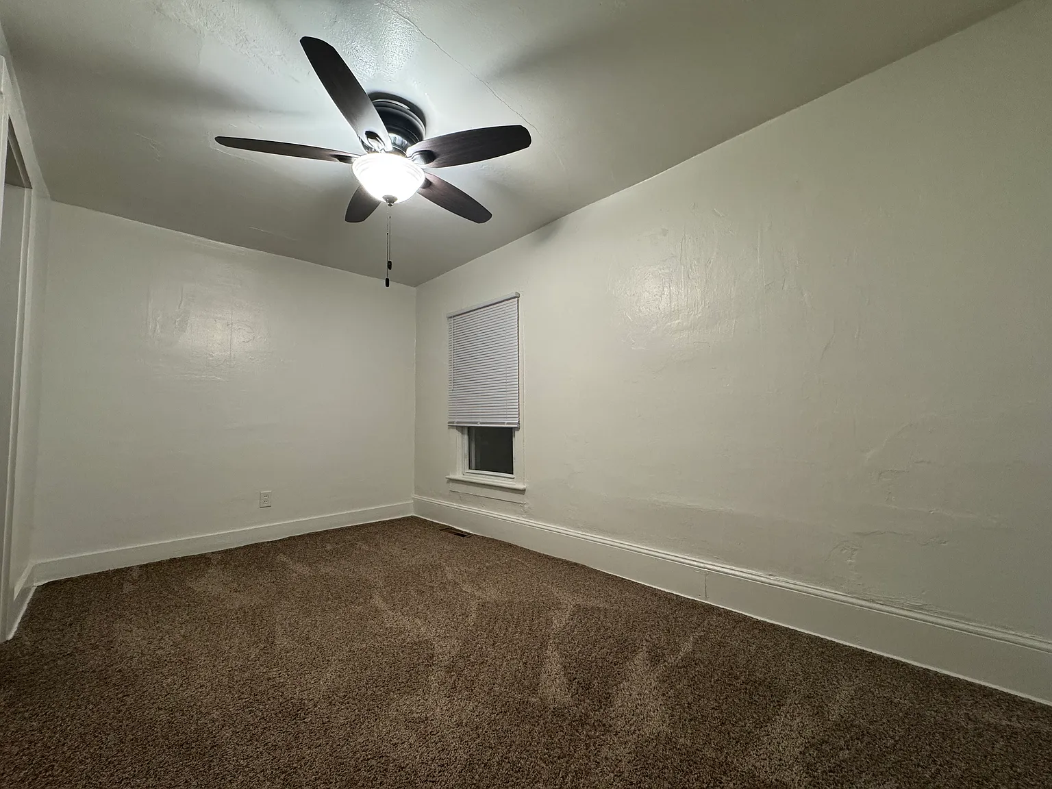 2 bed, 900 sqft, $1,100 — Photo 4