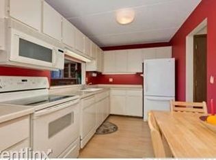 10401 Cedar Lake Rd UNIT 202, Minnetonka, MN 55305