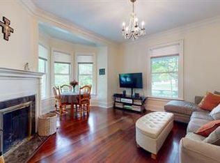 27 West Ln APT 1B, Ridgefield, CT 06877