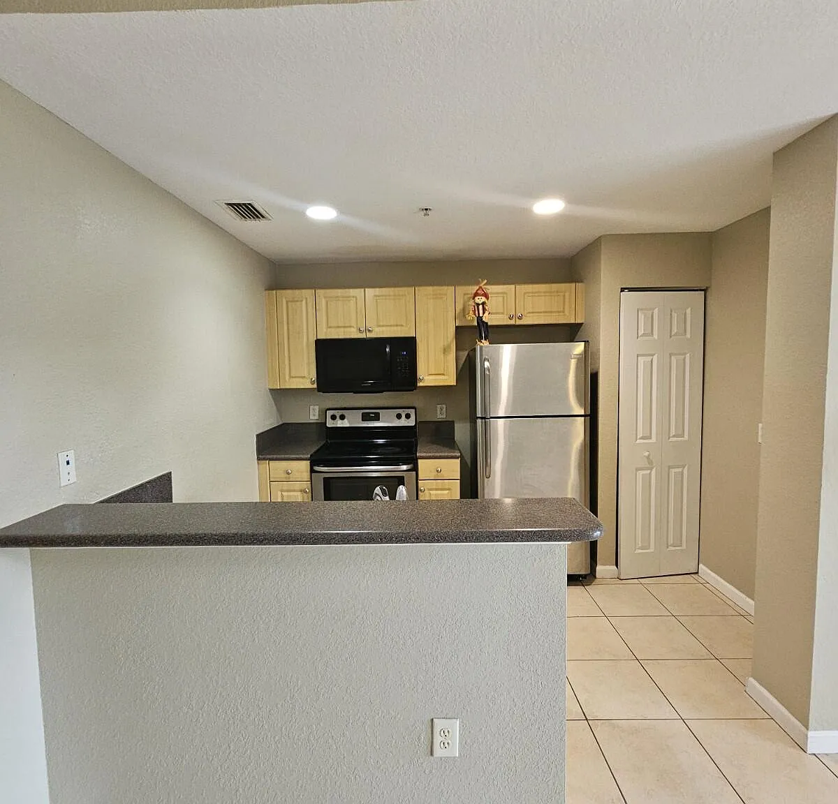 2 bed, 2.0 bath, 844 sqft, $1,850 — Photo 4