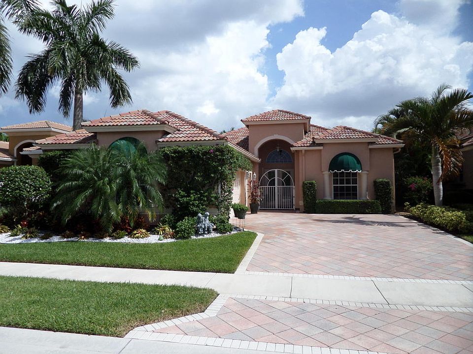 1st image of 10755 Greenbriar Villa Dr
