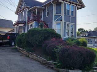 54 S Crystal St, Elgin, IL 60123