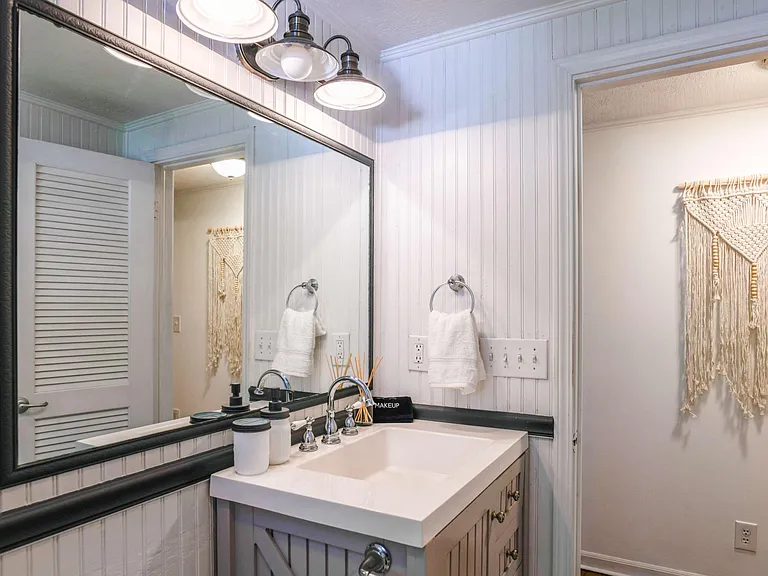2143 Pisgah Hwy — Photo 31