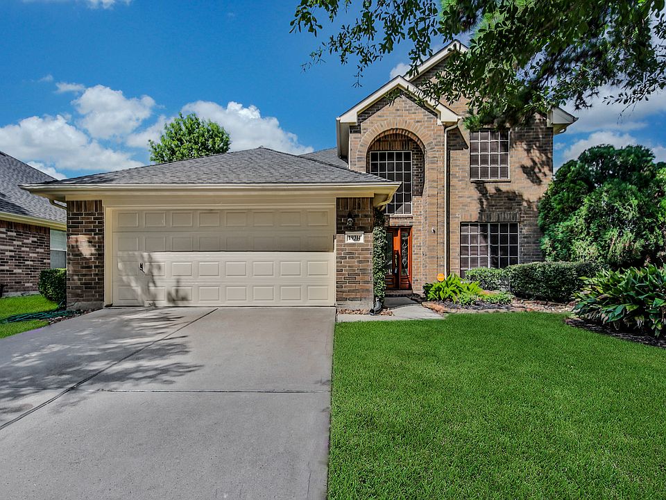 1st image of 19314 Scarlet Cove Dr